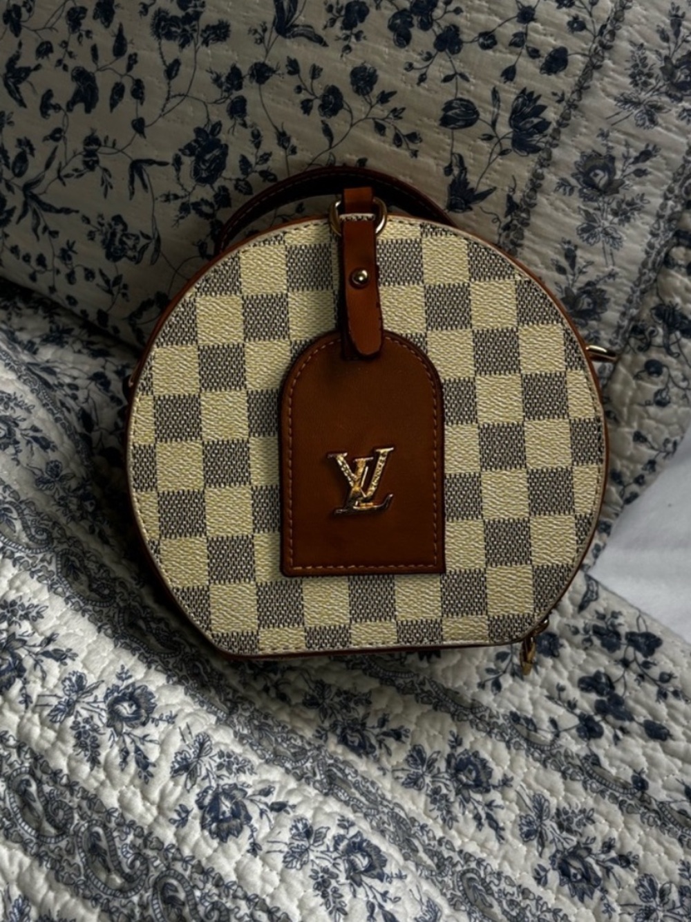 Round Damier Azur Clutch in Cream and Brown Leather